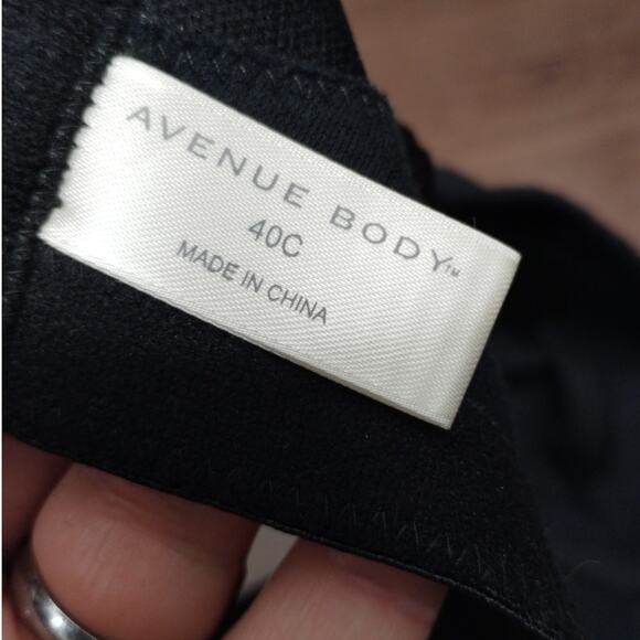 Avenue Body NWOT Size 40C Black Smoothing Minimizer Wireless Basic Everyday Bra - Picture 3 of 4